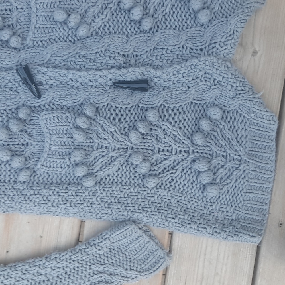 Sweater - Picture 4 of 8